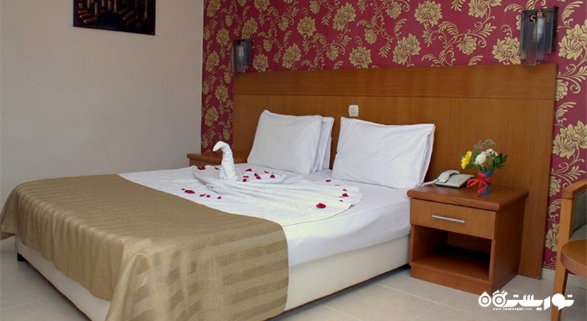 تخت بزرگ سوئیت هتل